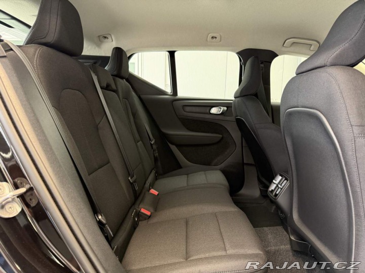 Volvo XC40 B3-2.0L163HP+14HP AT7 FWD 2025