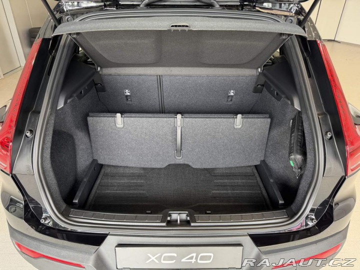Volvo XC40 B3-2.0L163HP+14HP AT7 FWD 2025