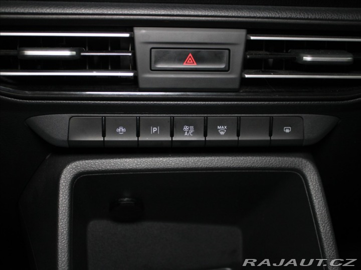 Ford Tourneo Connect 1,5 EB AT Titan.5L.Zaruka 2024