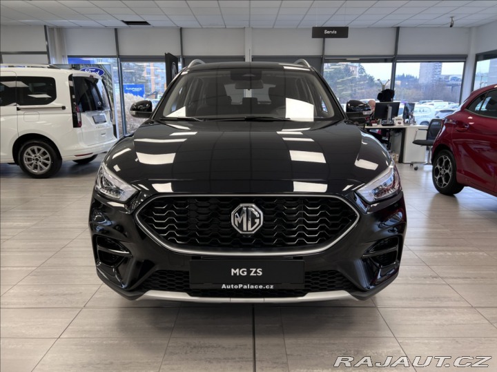 MG ZS 1.5 MT5 Essential Plus 2024