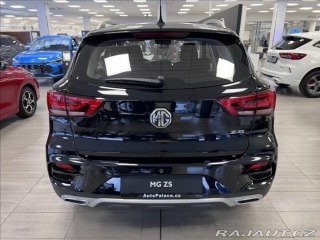 MG ZS 1.5 MT5 Essential Plus 2024
