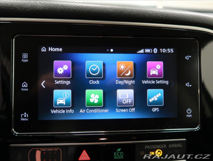 Mitsubishi Outlander 2,0 i AUT 4x4 7-míst 2019