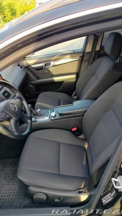 Mercedes-Benz C 200 rok 2011 nafta 2011