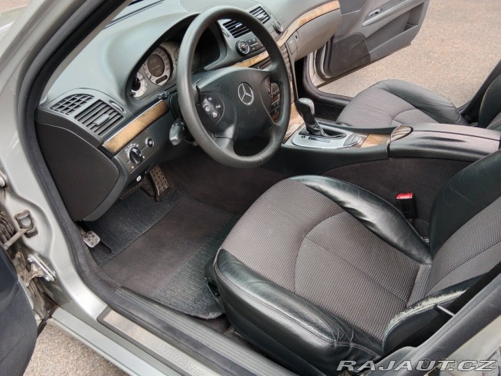 Mercedes-Benz E 2,2 CDI kombi, tažné 1800