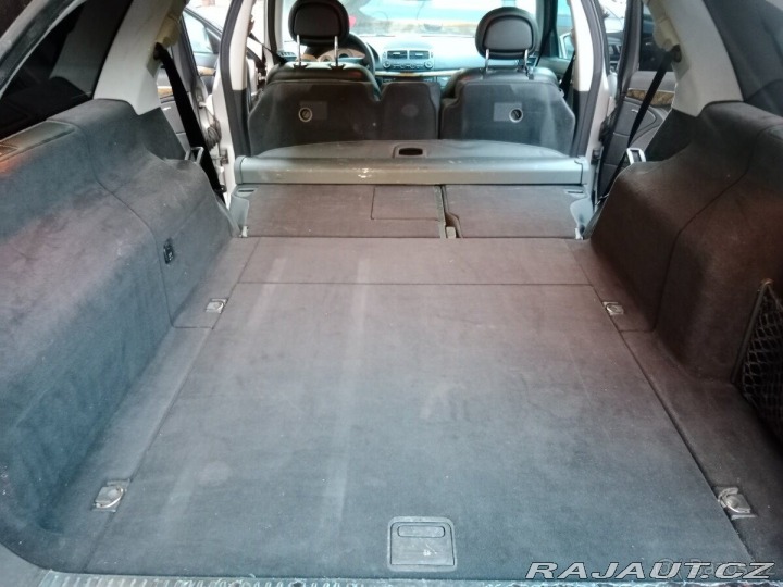 Mercedes-Benz E 2,2 CDI kombi, tažné 1800