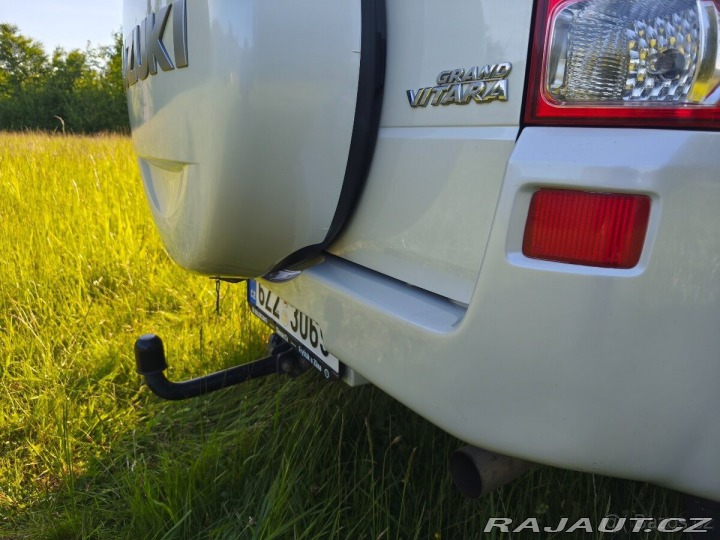 Suzuki Grand Vitara 3,2 V6 2011