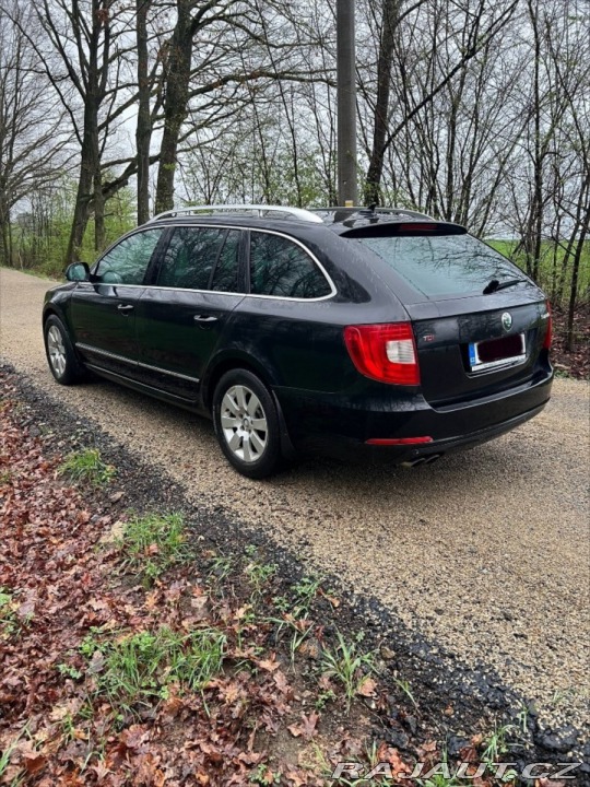 Škoda Superb 2,0 2012
