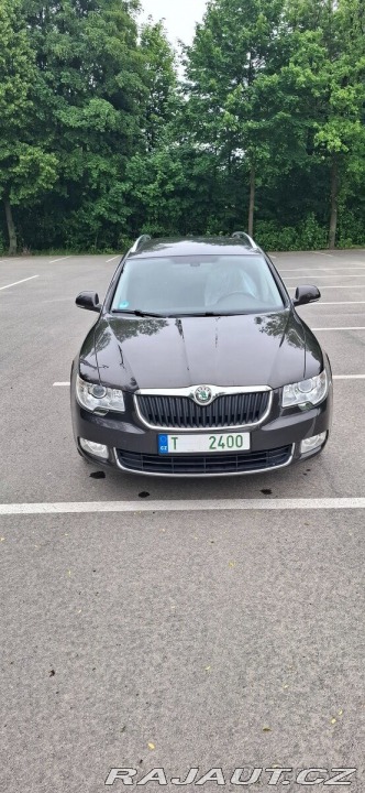 Škoda Superb 2,0 TDI , 125 kw , 221 2010