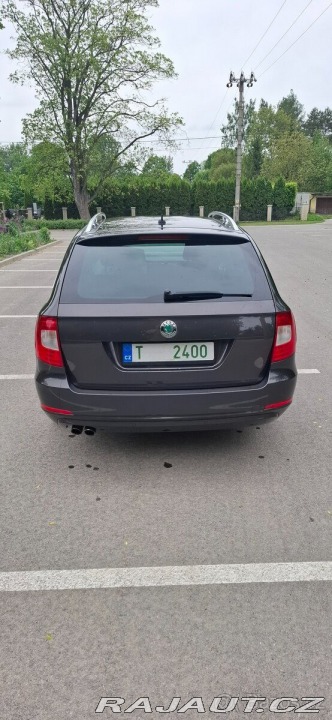 Škoda Superb 2,0 TDI , 125 kw , 221 2010