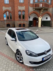 Volkswagen Golf 1,6   R-Line 2011
