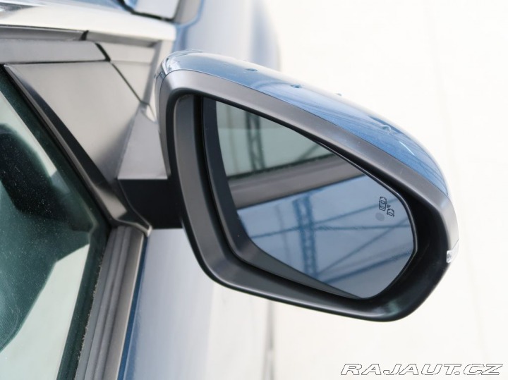 Peugeot 3008 1.2PureTech,96kW,ALLURE,M 2021