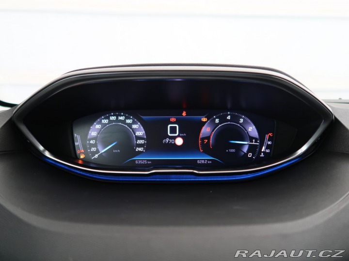 Peugeot 3008 1.2PureTech,96kW,ALLURE,M 2021