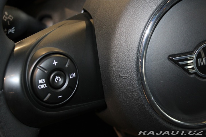 Mini Cooper 1,5 Chilli / LED / Pano 2020