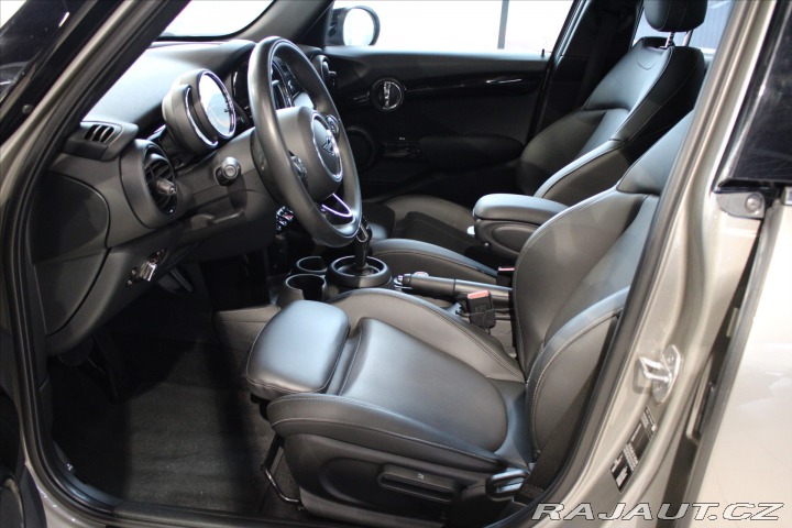 Mini Cooper 1,5 Chilli / LED / Pano 2020