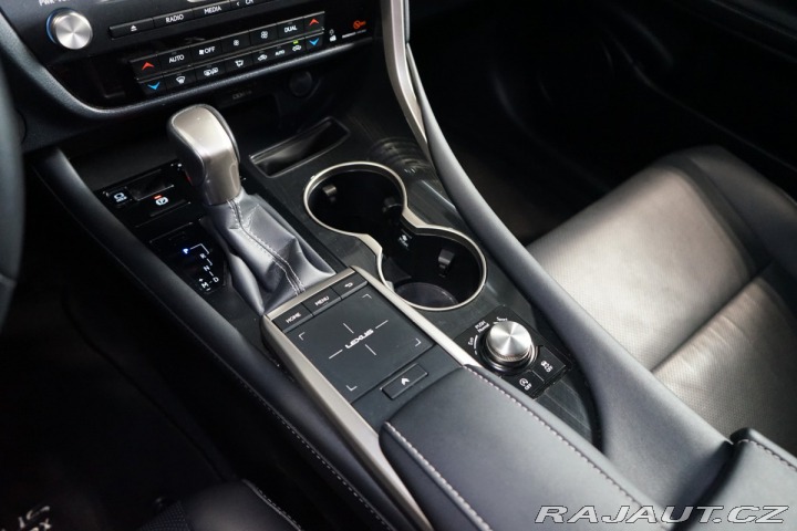 Lexus Ostatní modely RX 300 4X4*CVT*LIMITED*DRCC 2022