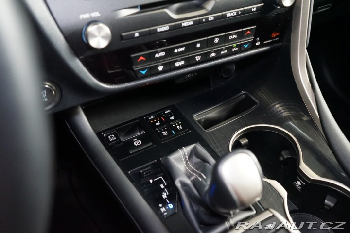 Lexus Ostatní modely RX 300 4X4*CVT*LIMITED*DRCC 2022