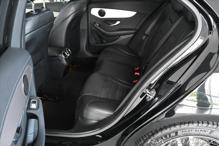Mercedes-Benz C 2,0 220d 143kW AT9 *NIGHT 2021