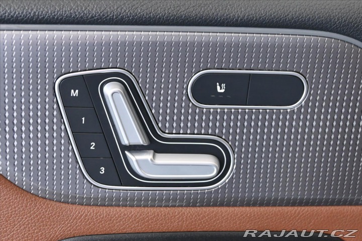 Mercedes-Benz GLB 2,0 220d 140 kW 8G-DCT 4M 2020