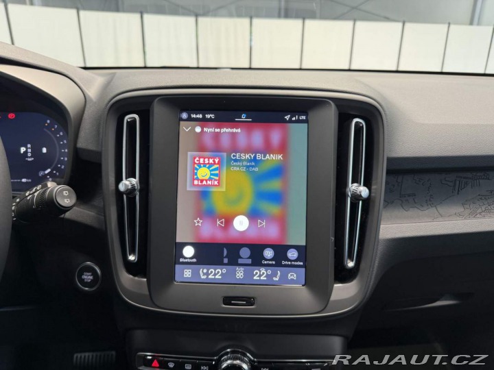 Volvo XC40 B3 - 2.0L 163HP + 14HP AT 2025