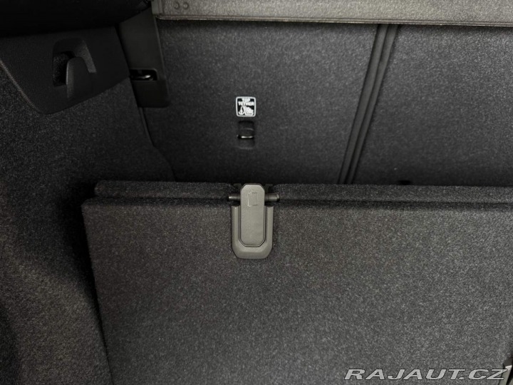 Volvo XC40 B3 - 2.0L 163HP + 14HP AT 2025