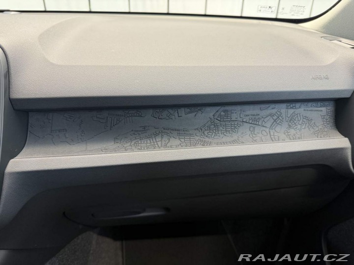 Volvo XC40 B3 - 2.0L 163HP + 14HP AT 2025