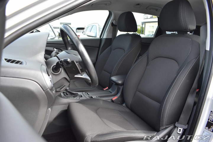 Hyundai i30 1.6 CRDi STYLE*2xPNEU*A/T 2019