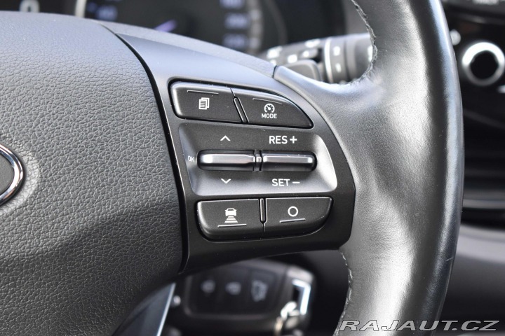 Hyundai i30 1.6 CRDi STYLE*2xPNEU*A/T 2019