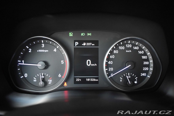 Hyundai i30 1.6 CRDi STYLE*2xPNEU*A/T 2019