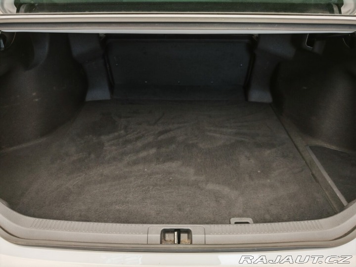 Toyota Camry 2,5 EXECUTIVE VIP  EXECUT 2019