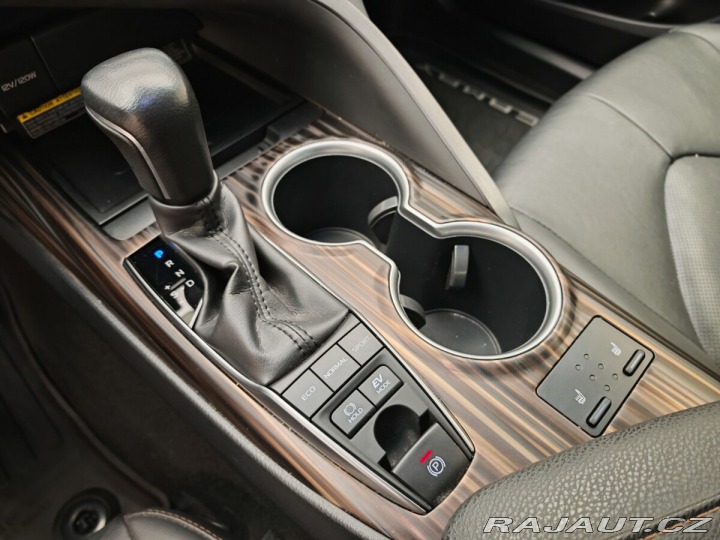 Toyota Camry 2,5 EXECUTIVE VIP  EXECUT 2019