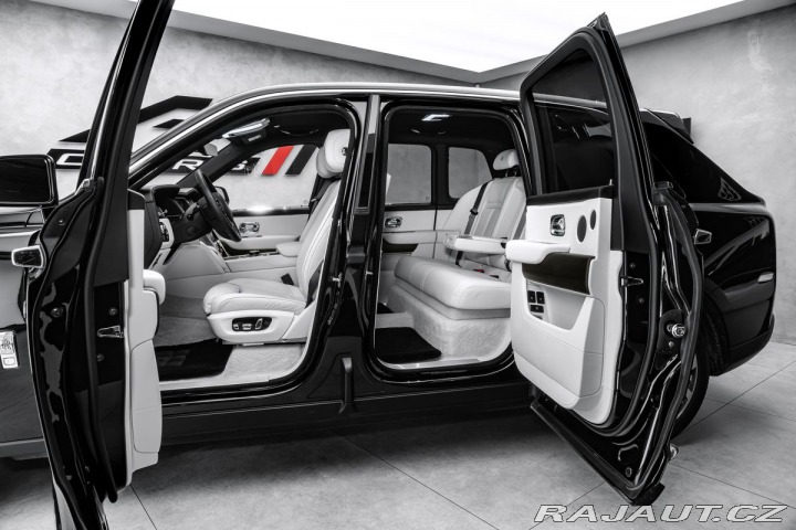 Rolls Royce Cullinan 2020