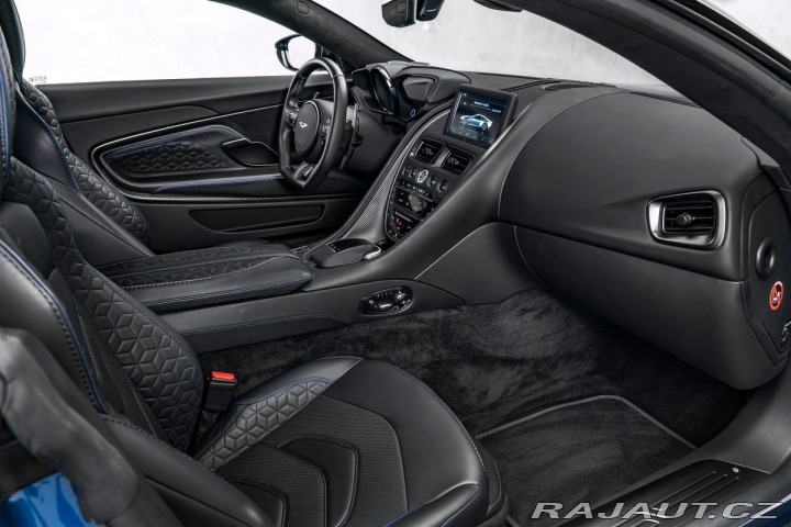 Aston Martin DBS 2023