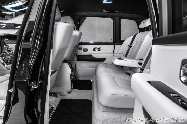 Rolls Royce Cullinan 2020