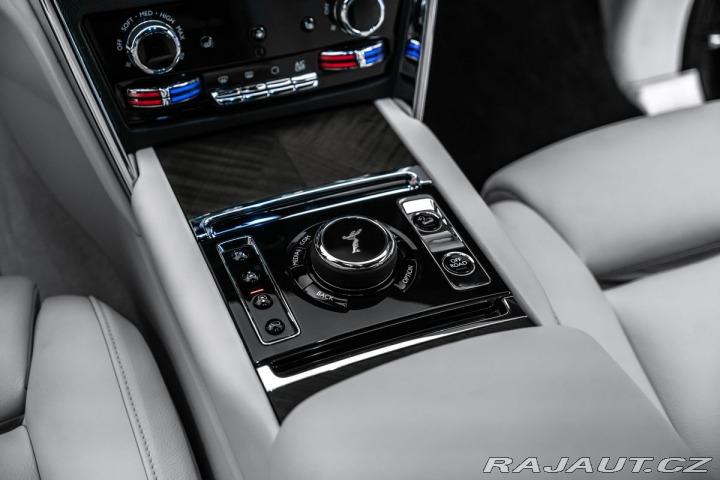 Rolls Royce Cullinan 2020