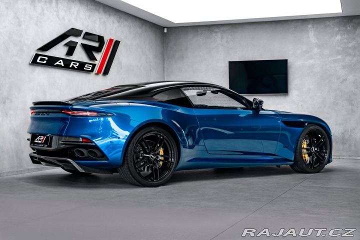Aston Martin DBS 2023