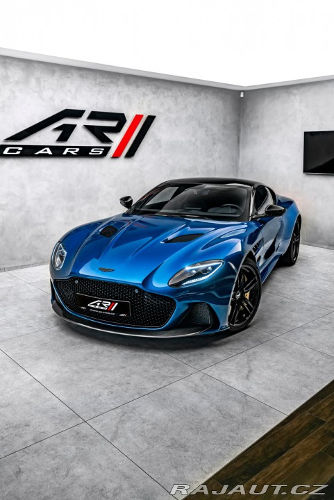 Aston Martin DBS 2023