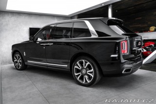 Rolls Royce Cullinan  2020