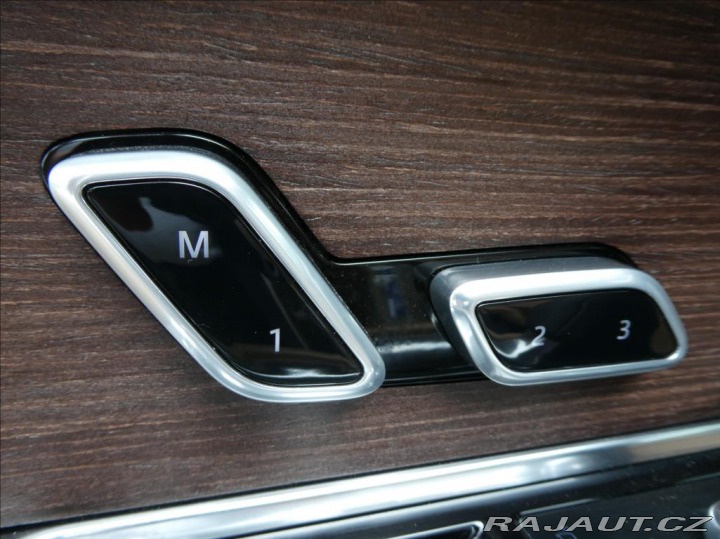 Land Rover Range Rover 3,0 D300 HSE,1Maj,ČR,DPH 2023