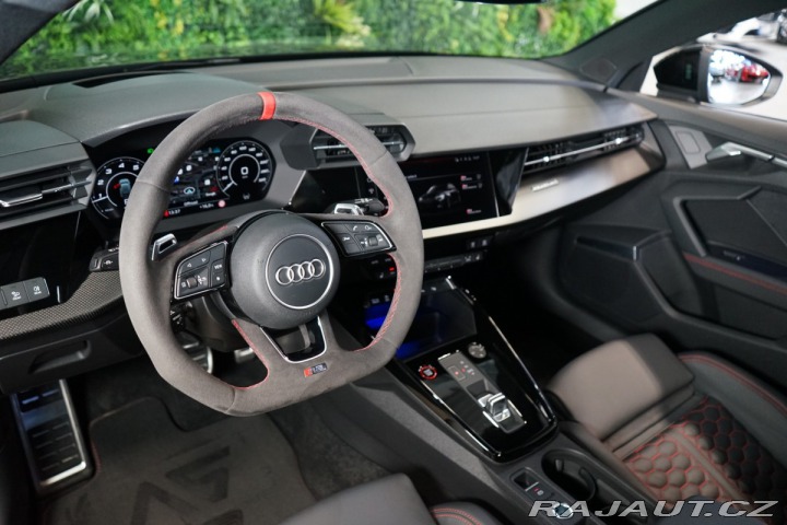 Audi RS3 B&O*MATRIX*PANO*360*2 2024