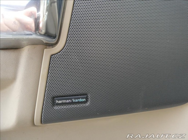 Land Rover Discovery 3,0 TDV6 HSE, ČR, DPH 2011