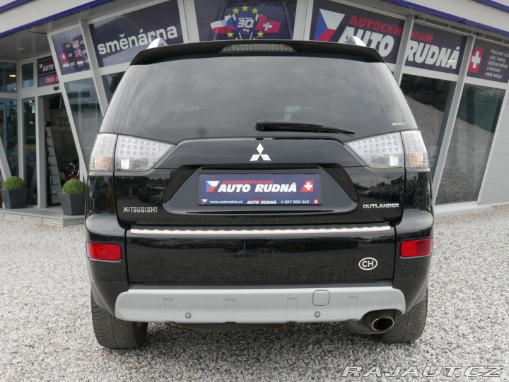 Mitsubishi Outlander 2,4i 4x4 Automat 2008