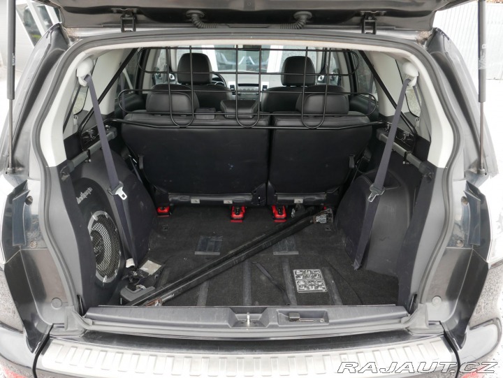 Mitsubishi Outlander 2,4i 4x4 Automat 2008