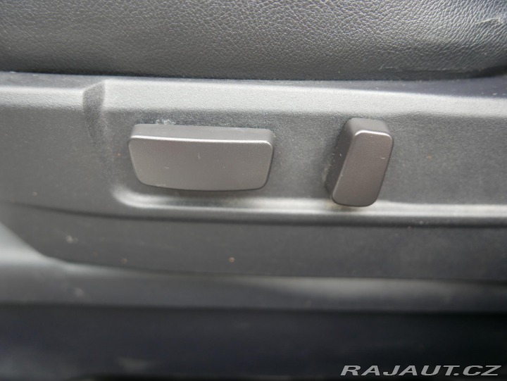 Mitsubishi Outlander 2,4i 4x4 Automat 2008