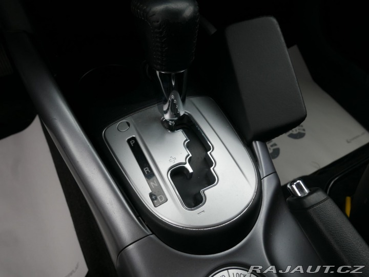 Mitsubishi Outlander 2,4i 4x4 Automat 2008