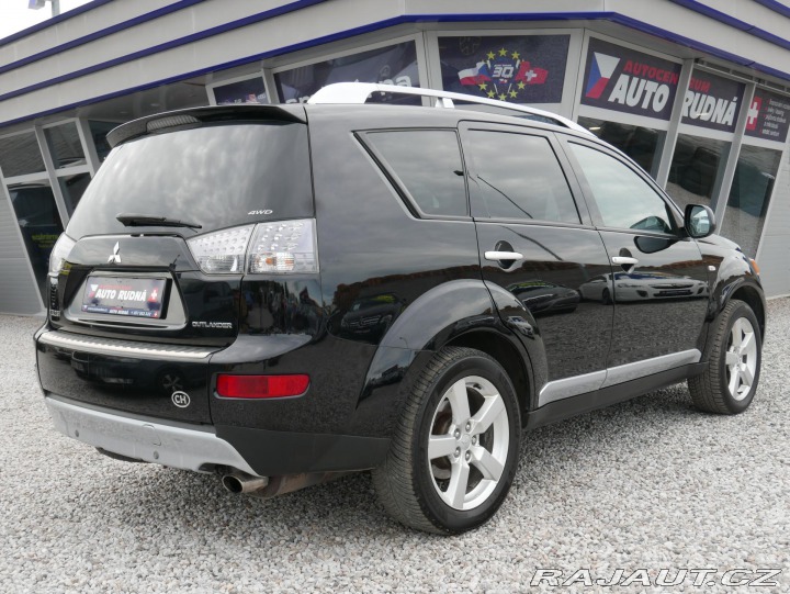 Mitsubishi Outlander 2,4i 4x4 Automat 2008
