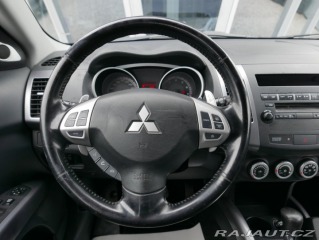 Mitsubishi Outlander 2,4i 4x4 Automat 2008