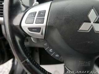 Mitsubishi Outlander 2,4i 4x4 Automat 2008