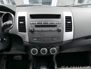 Mitsubishi Outlander 2,4i 4x4 Automat 2008