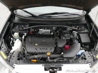 Mitsubishi Outlander 2,4i 4x4 Automat 2008