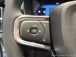 Volvo XC40 B3 2.0L 163 HP AT7 FWD CO 2025